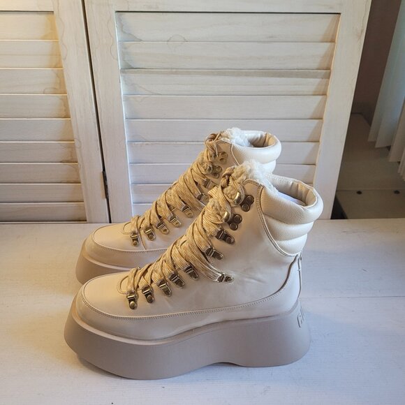 $79 NWT (9) SAM EDELMAN Lace-Up Boot - Picture 1 of 8